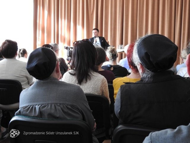 batch_Spotkanie z Szymonem Hołownią 23 maja 2016_3
